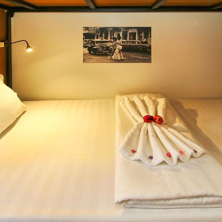 Home Away Home Hostel Ho Chi Minh City Exterior photo